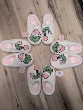 Grinch Sherpa Slippers Cozy Holiday Christmas Shoes Women Kids NWT